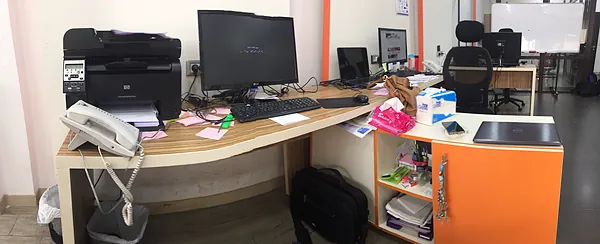 Office, systems by SIMONIAN Technology