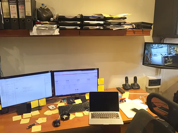 Office, systems by SIMONIAN Technology