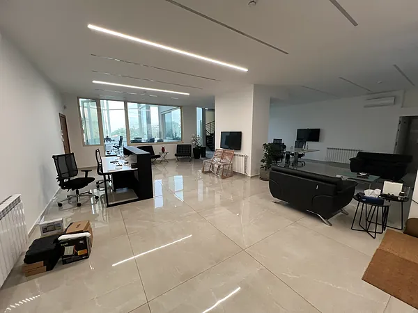 Office, systems by SIMONIAN Technology