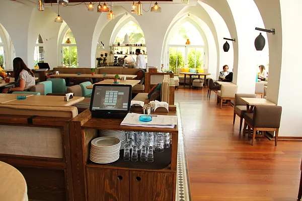 Restaurant, systems by SIMONIAN Technology
