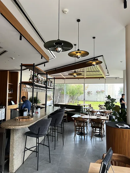 Restaurant, systems by SIMONIAN Technology