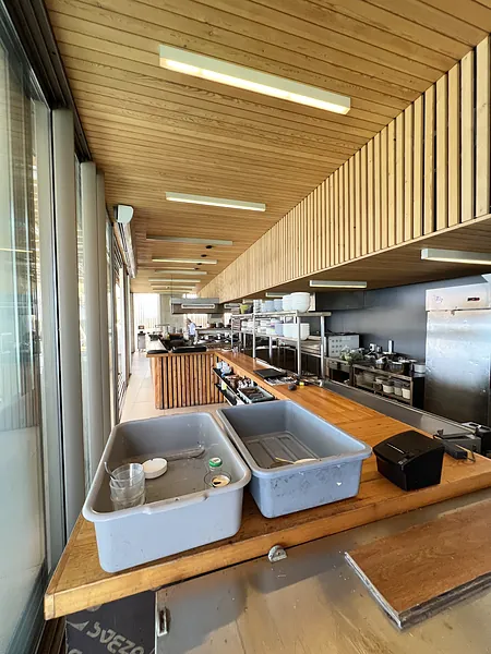 Restaurant, systems by SIMONIAN Technology