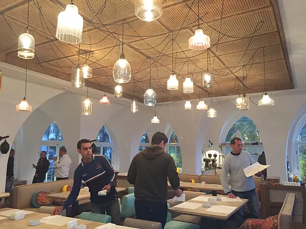 Restaurant, systems by SIMONIAN Technology