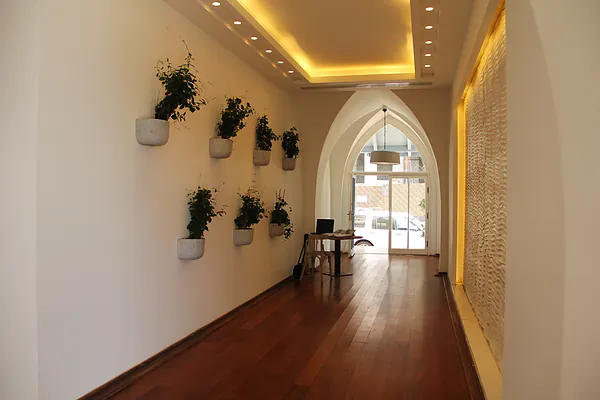 Restaurant, systems by SIMONIAN Technology