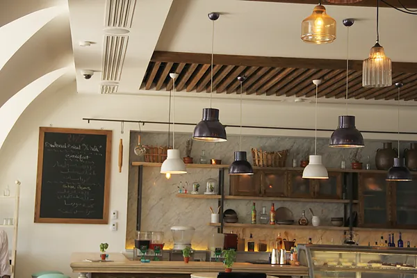 Restaurant, systems by SIMONIAN Technology