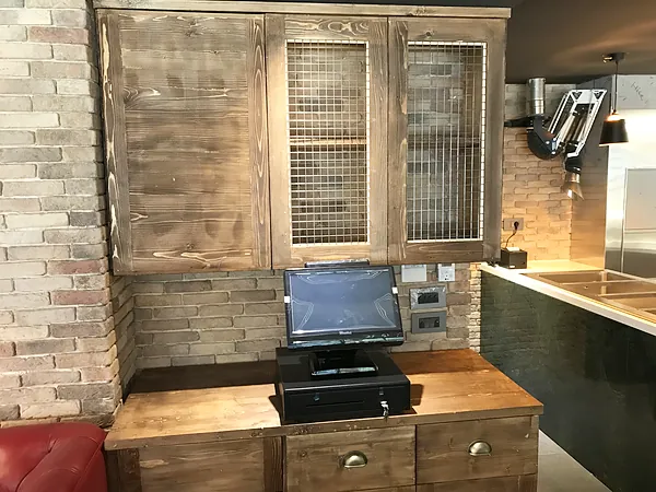 Restaurant, systems by SIMONIAN Technology