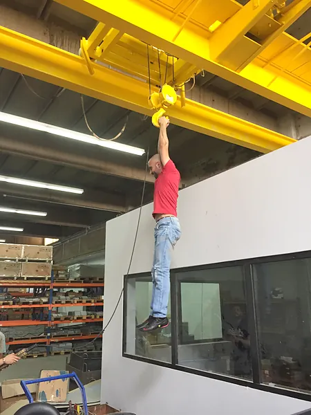 Warehouse, showroom and station, systems by SIMONIAN Technology