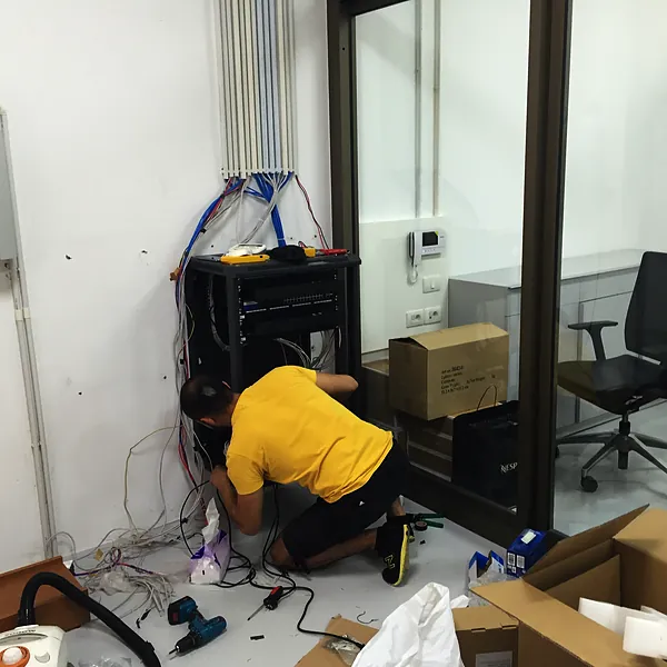 Office, systems by SIMONIAN Technology