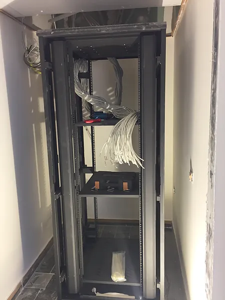 Fit out, cabling and systems by SIMONIAN Technology