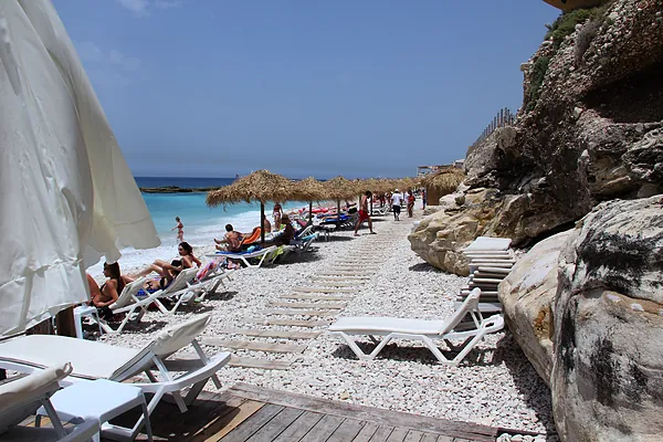 Beach club, systems by SIMONIAN Technology