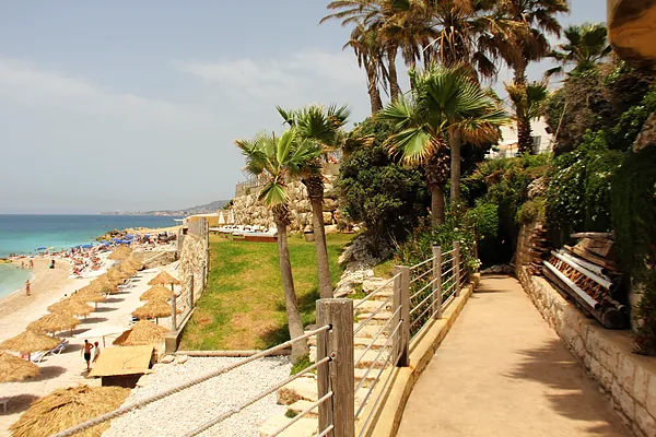 Beach club, systems by SIMONIAN Technology