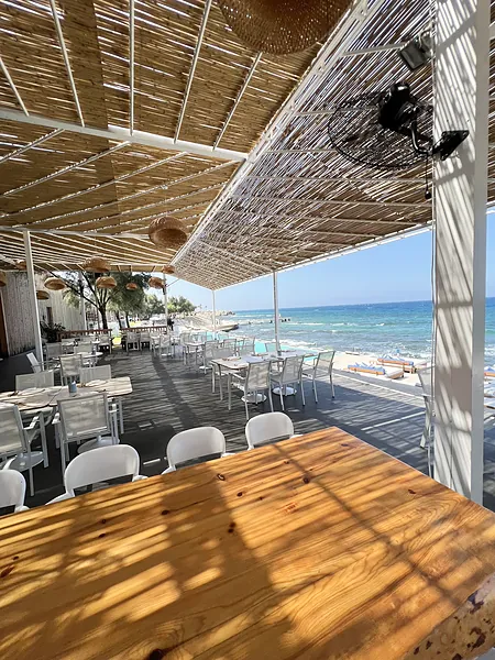 Beach club, systems by SIMONIAN Technology