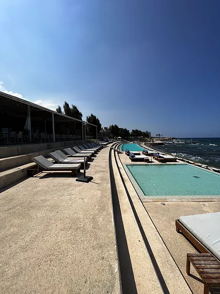 Beach club, systems by SIMONIAN Technology