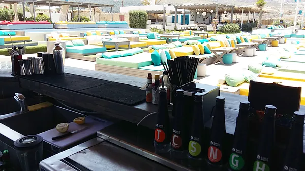 Beach club, systems by SIMONIAN Technology