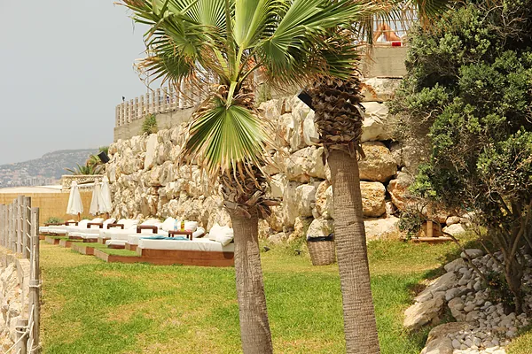 Beach club, systems by SIMONIAN Technology