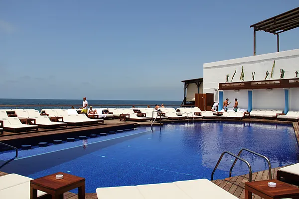 Beach club, systems by SIMONIAN Technology