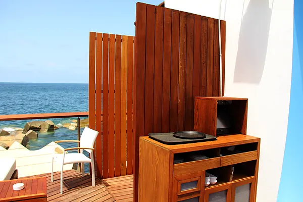 Beach club, systems by SIMONIAN Technology