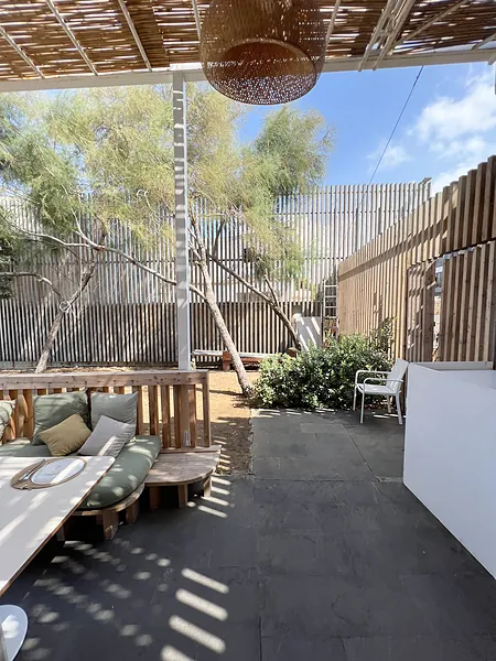 Beach club, systems by SIMONIAN Technology